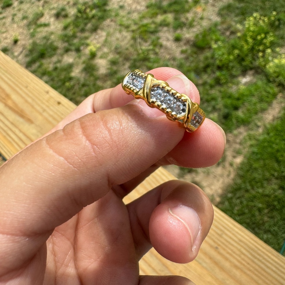 JBK Camrose & Kross gold tone accent unity ring size 7